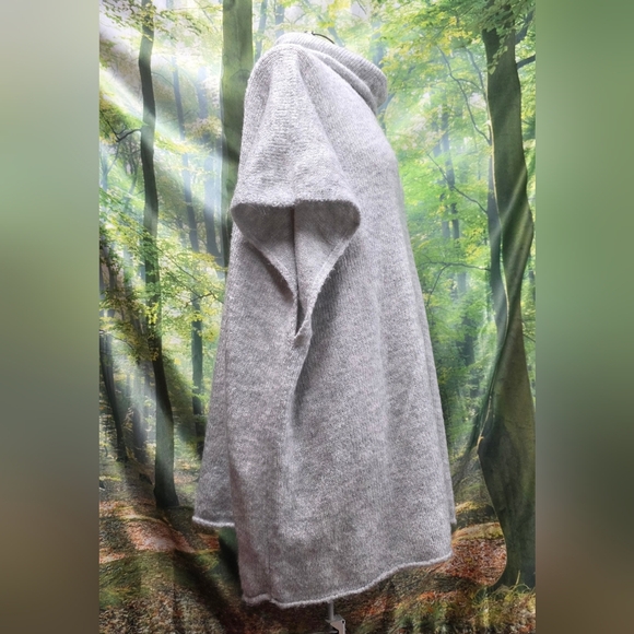 Women's Universal Thread Cozy Gray Turtleneck Sweater Poncho - Picture 3 of 15